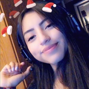 Meet your Posher, Jasmine